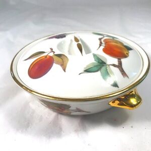 Vintage Royal Worcester “ Evesham Gold “Covered 6” Fruit Design Casserole Bowl